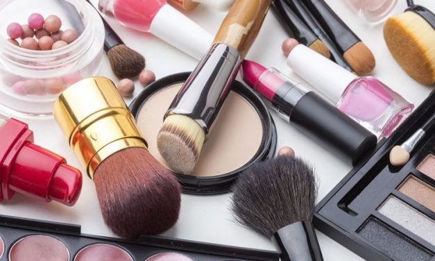 Make Up Bedak Merupakan Hal Pertama Dari Dulu