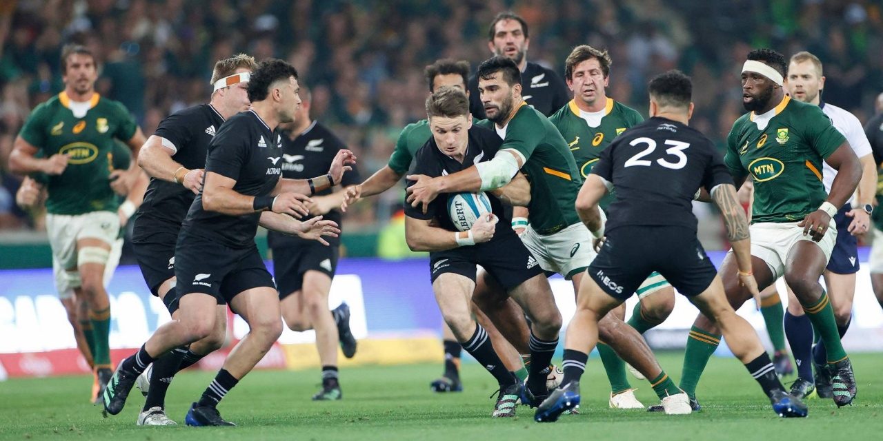 Olahraga Kekuatan Rugby Yang Menggunakan Kekuatan Otot