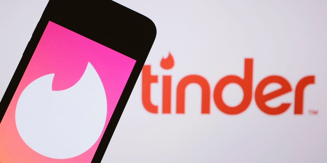 Apk Kencan Online Melalui Sebuah Tinder