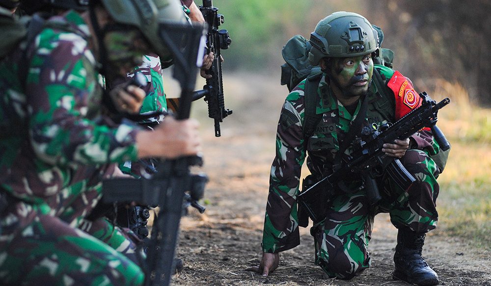 Pasukan Tempur Militer Tentara Yang Menjaga Negara