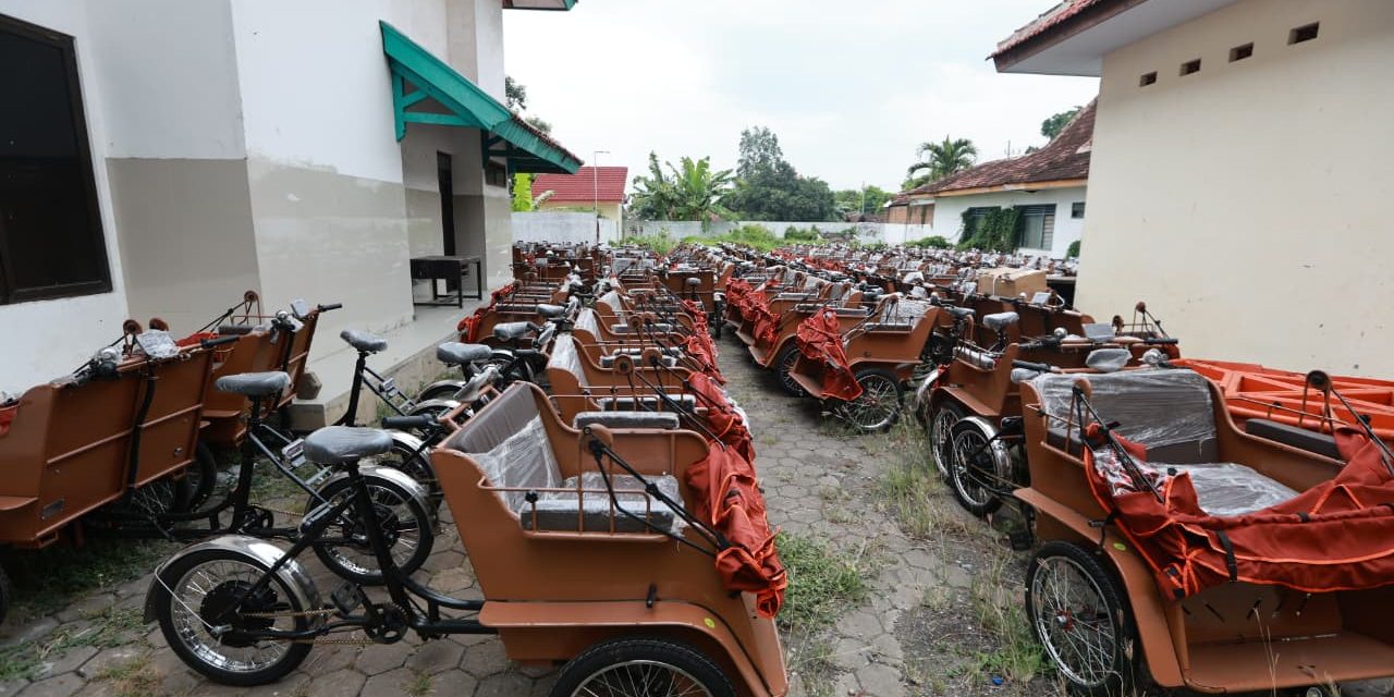 Kendaraan Unik Becak Sejak Zaman Dulu