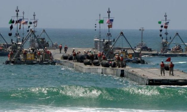 Pembangunan Pelabuhan Dermaga Untuk Kapal Berhenti