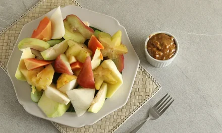 Hidangan Segala Buah Dalam Satu Bumbu Dan Wadah