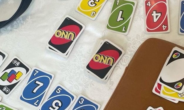 Sebuah Kunikan Uno Permaianan Kalangan Anak Muda