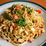 Hidangan Populer Mi Atau Sebuah Makanan Bakmi