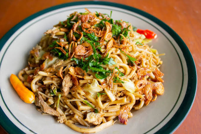 Hidangan Populer Mi Atau Sebuah Makanan Bakmi