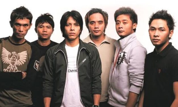 Sekelompok Anak Musik Atau Band Bernyanyi
