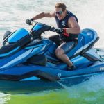 Kendaaraan Cepat Jetski Dengan Penggunaan Di Air