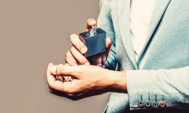 Pengharum Tubuh Dengan Sebuah Aroma Parfume