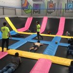 Olahraga Kegiatan Trampolin Dengan Lompatan