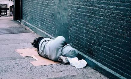 Individu Tunawisma Homeless Yang Tidak Memiliki Rumah